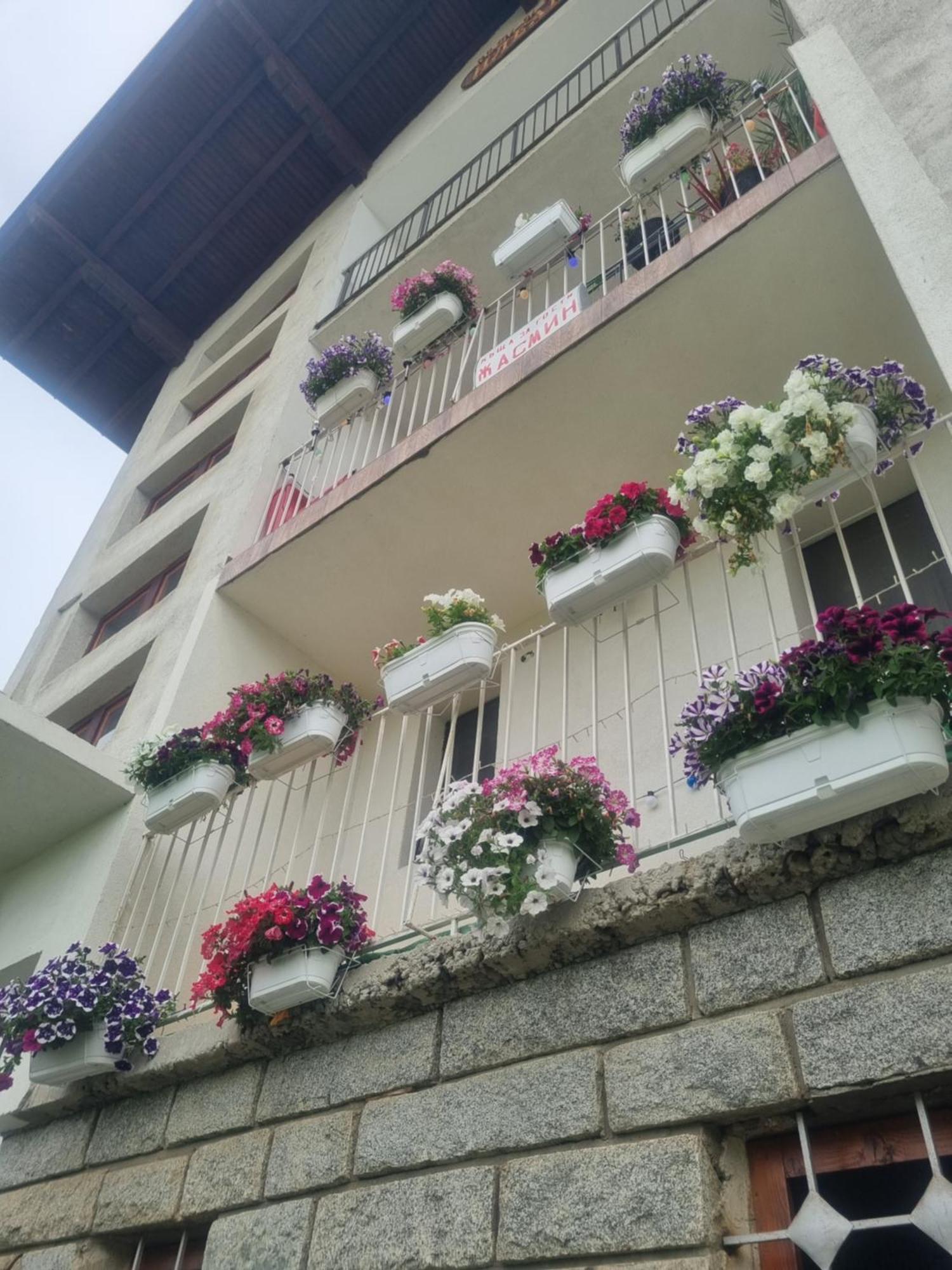 Guesthouse Jasmin Sapareva Bania Exterior foto